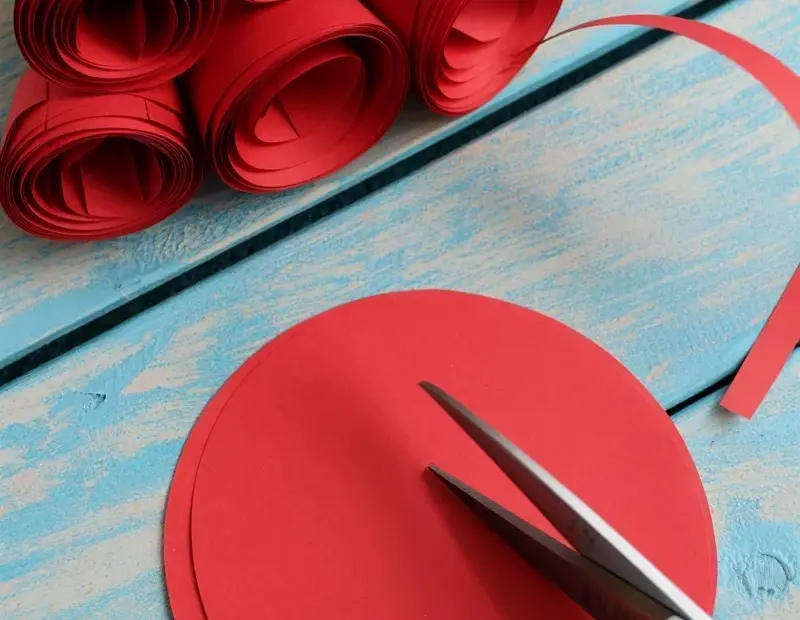 Spiral Paper Rose Tutorial - Easy Red Origami Roses DIY